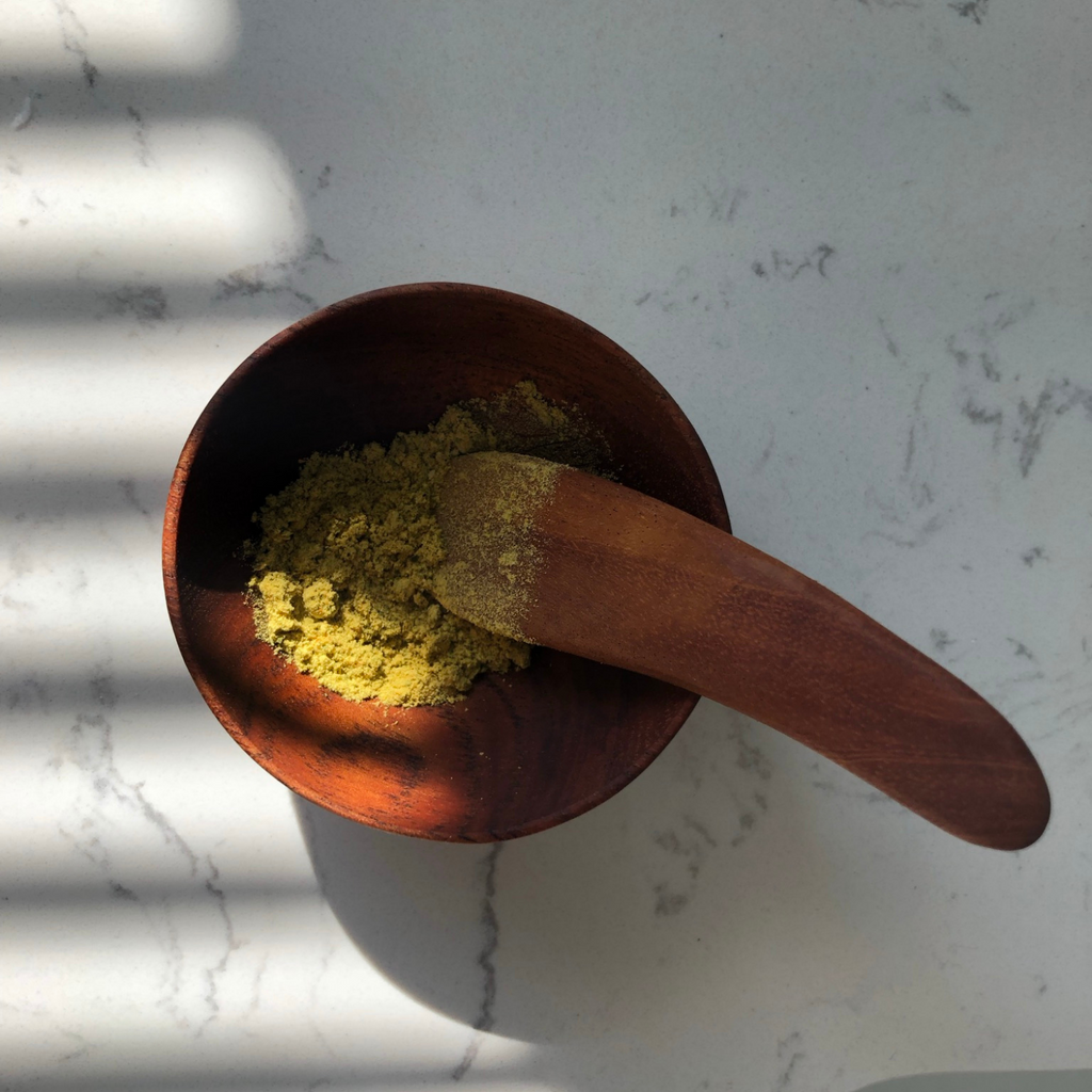 Neem wood mixing bowl and spatula. Perfect for face masking.
